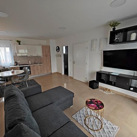 Apartmán Level Up -Self Check In Osijek Exteriér fotografie